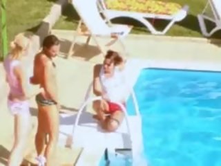 Three Chicks Secret Sexing By The Pool