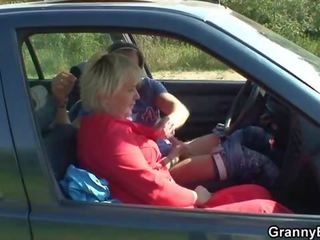 Old slut gives head in the car then doggystyled
