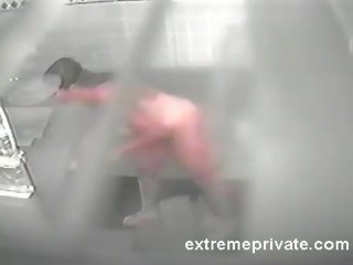 Voyeuring tim showering gjoksmadhe mama video