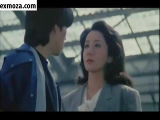 Koreaans stiefmoeder schooljongen seks film