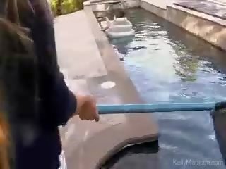 Enorme titted esposa provocação dela marido por o piscina