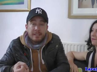Stockinged brit betje eje fucks in front of aýna