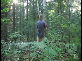 Ripened nudist seks film në the woods